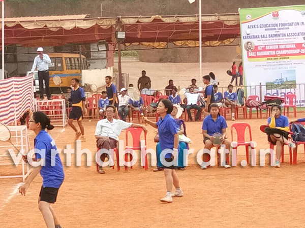 ಮೂಡುಬಿದಿರೆ: ಇಂಡಿಯನ್ ರೈಲ್ವೇಸ್, ಕರ್ನಾಟಕ, ತೆಲಂಗಾಣ ಪುರುಷರ ತಂಡಗಳು ಕ್ವಾಟರ್‌ಫೈನಲ್‌ಗೆ